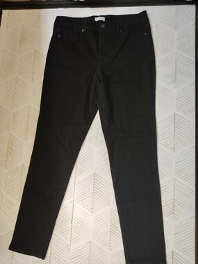 Jessica Simpson Black High-Rise Skinny Jeans - Size 8